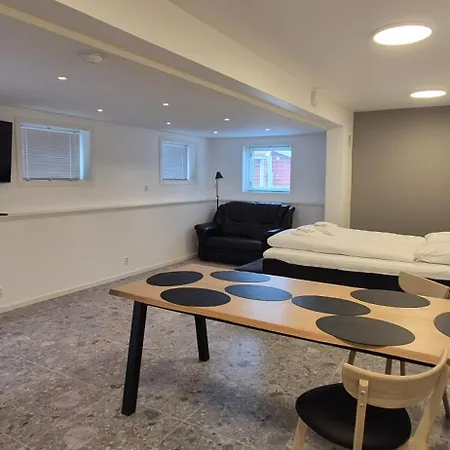 Andoy Vest Apartment *